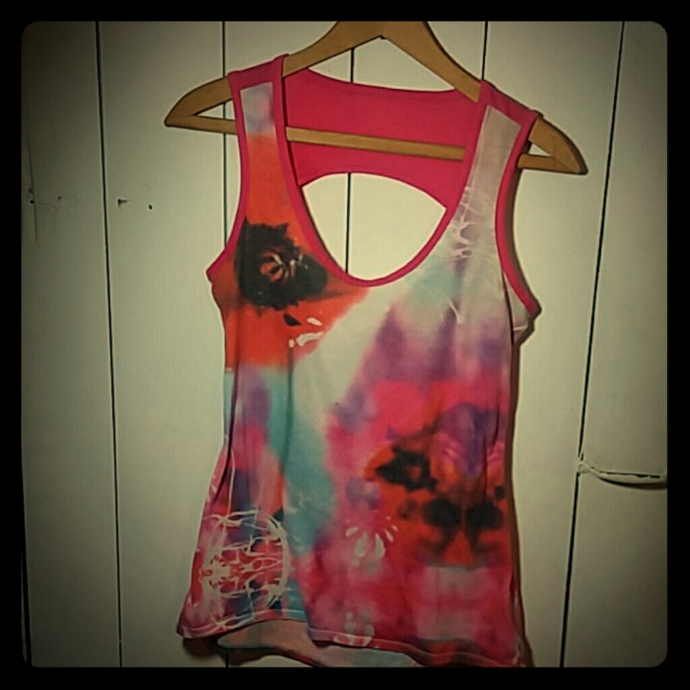 Jessica Simpson pink tank top